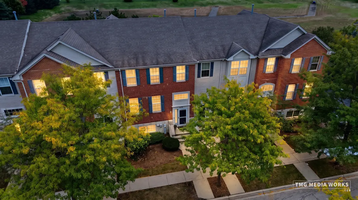 815 Lewisburg Lane, Aurora, IL 60504 - #1