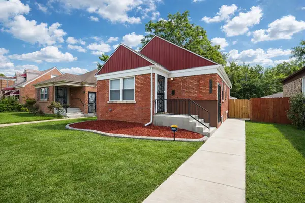 8821 S Eggleston Avenue, Chicago, IL 60620