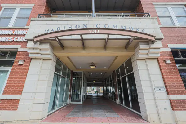 7243 Madison Street #318, Forest Park, IL 60130