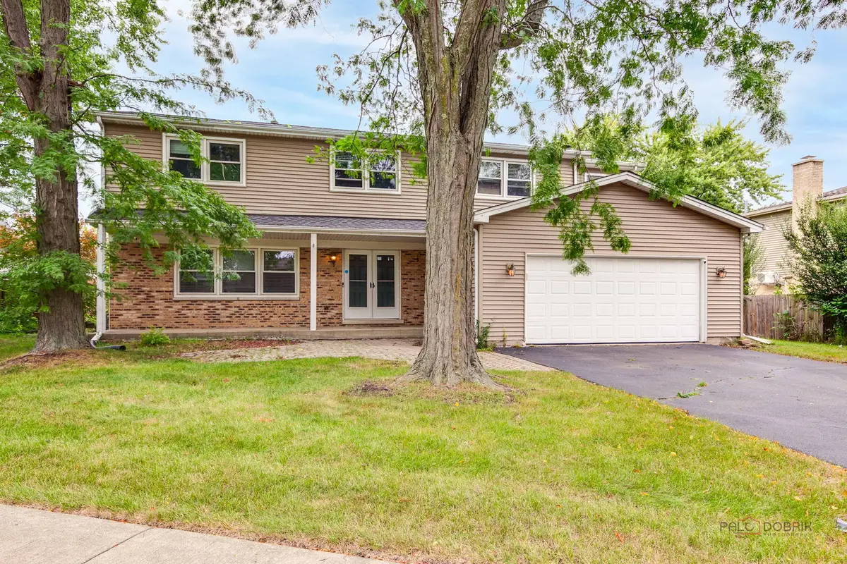 562 Applegate Lane, Lake Zurich, IL 60047 - #1
