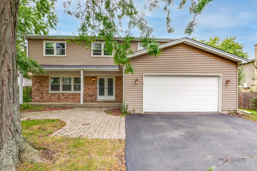 562 Applegate Lane, Lake Zurich, IL 60047 - #2