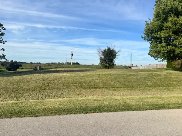 46W360 Woodview Parkway, Hampshire, IL 60140