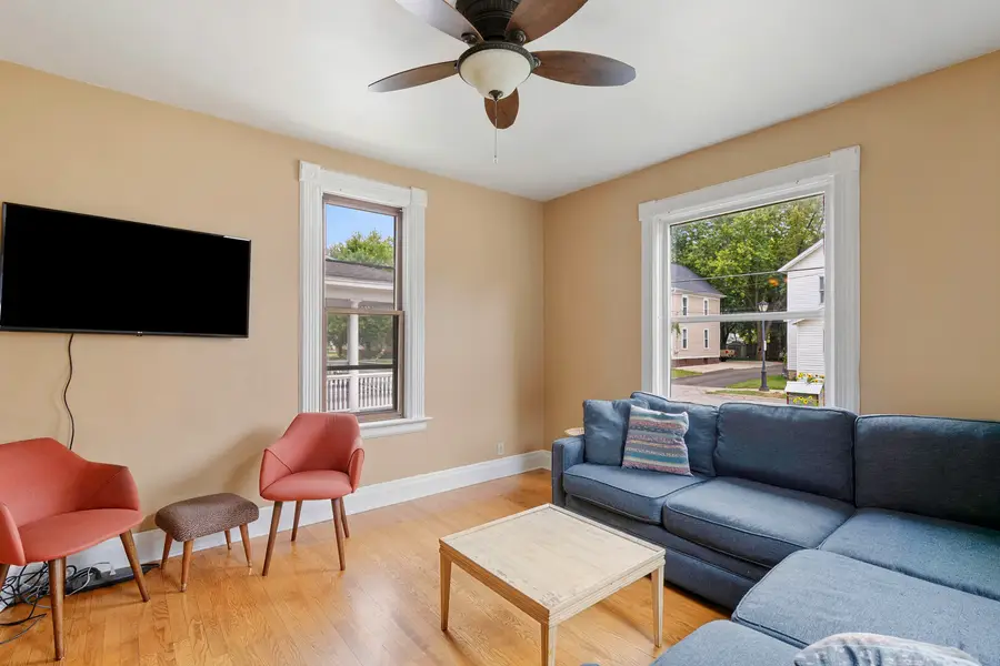446 W Park Avenue, Aurora, IL 60506 - #3
