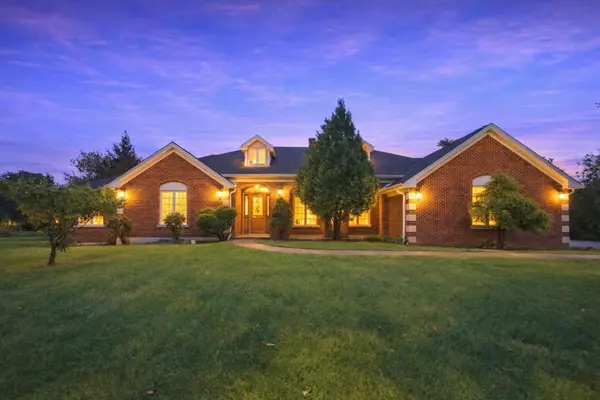 607 Birch Avenue, Lake Bluff, IL 60044