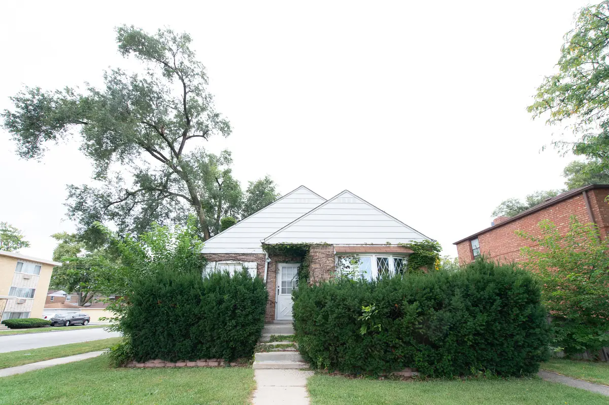 2030 S 17th Avenue, Broadview, IL 60155 - #1