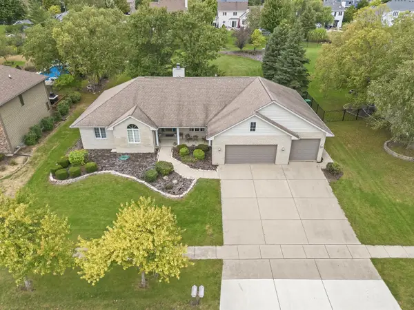 26142 W Highland Drive, Channahon, IL 60410