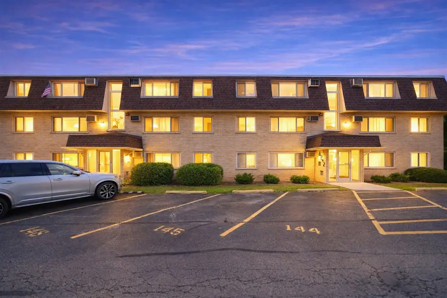8812 Briar Court #2D, Des Plaines, IL 60016 - #2