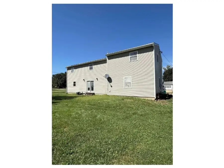 207 W Avon Street, Forreston, IL 61030 - #2