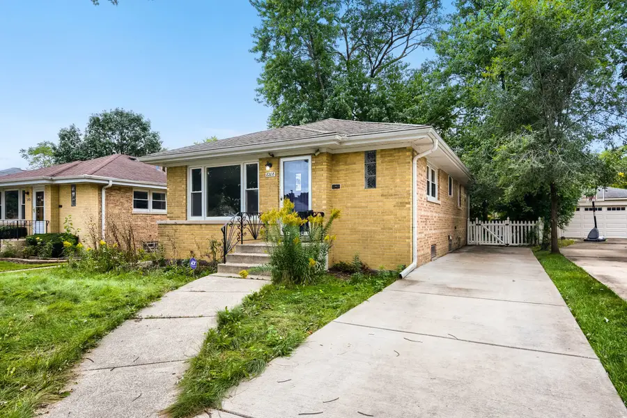 8208 Ridgeway Avenue, Skokie, IL 60076 - #2