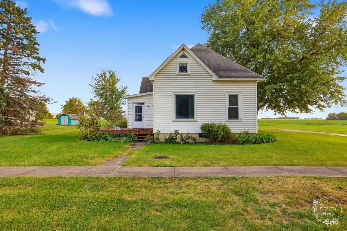 104 E Cleveland Street, Cullom, IL 60929 - #1