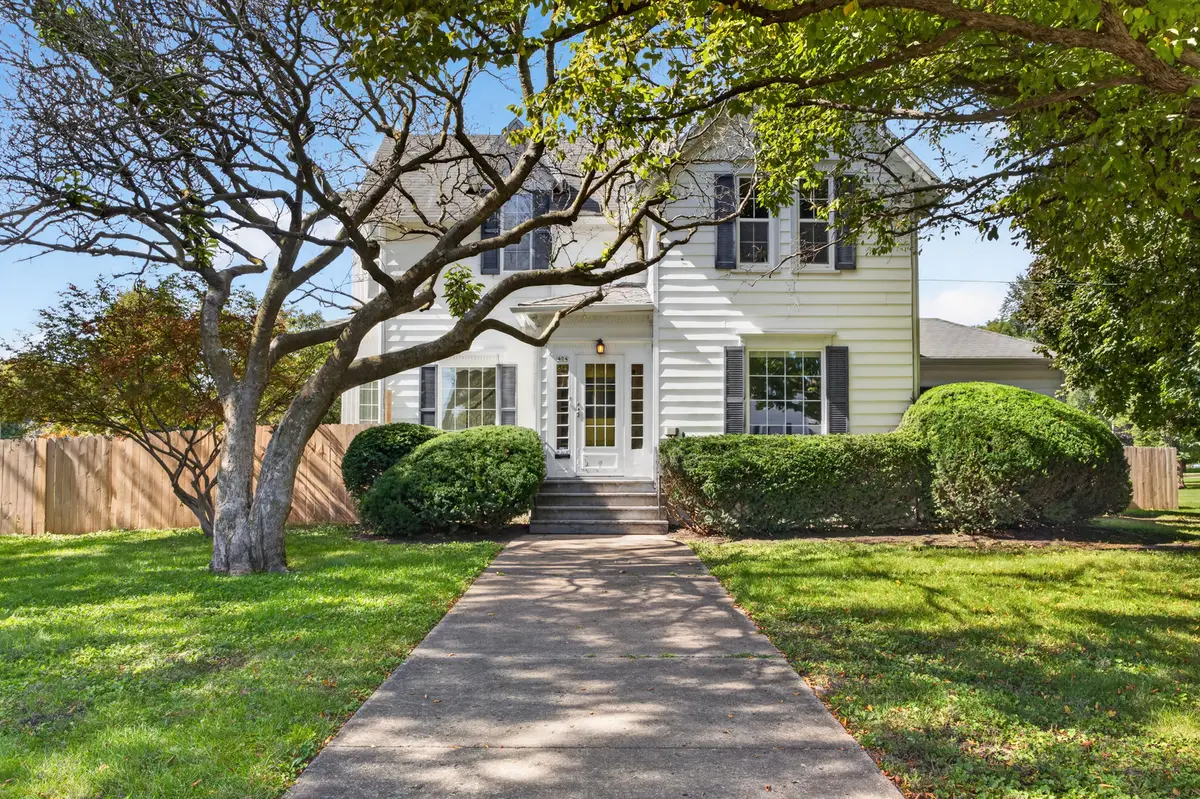 404 S 3rd Street, Malta, IL 60150 - #1