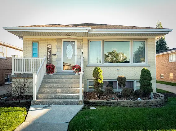 2755 W 85th Street, Chicago, IL 60652