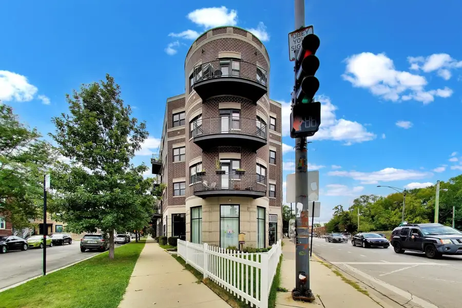 3028 W Roscoe Street #203, Chicago, IL 60618 - #2