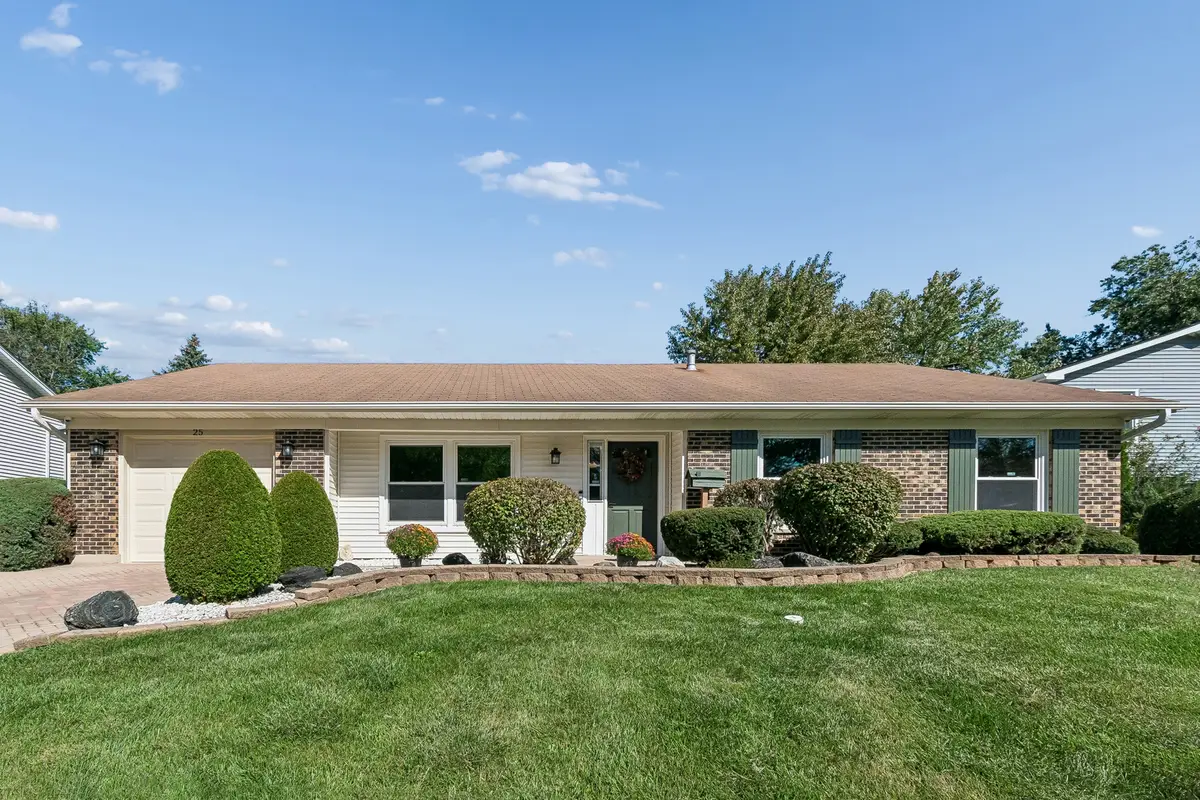 25 Red Haw Lane, Lake Zurich, IL 60047 - #1
