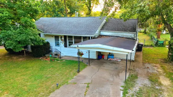 404 N Smith Street, Carbondale, IL 62901