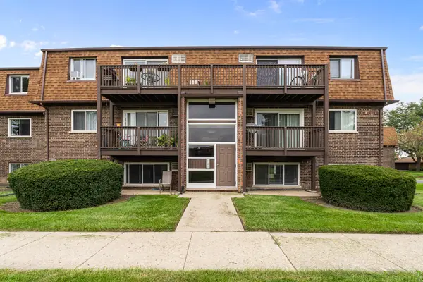 113 Boardwalk Street #E, Elk Grove Village, IL 60007
