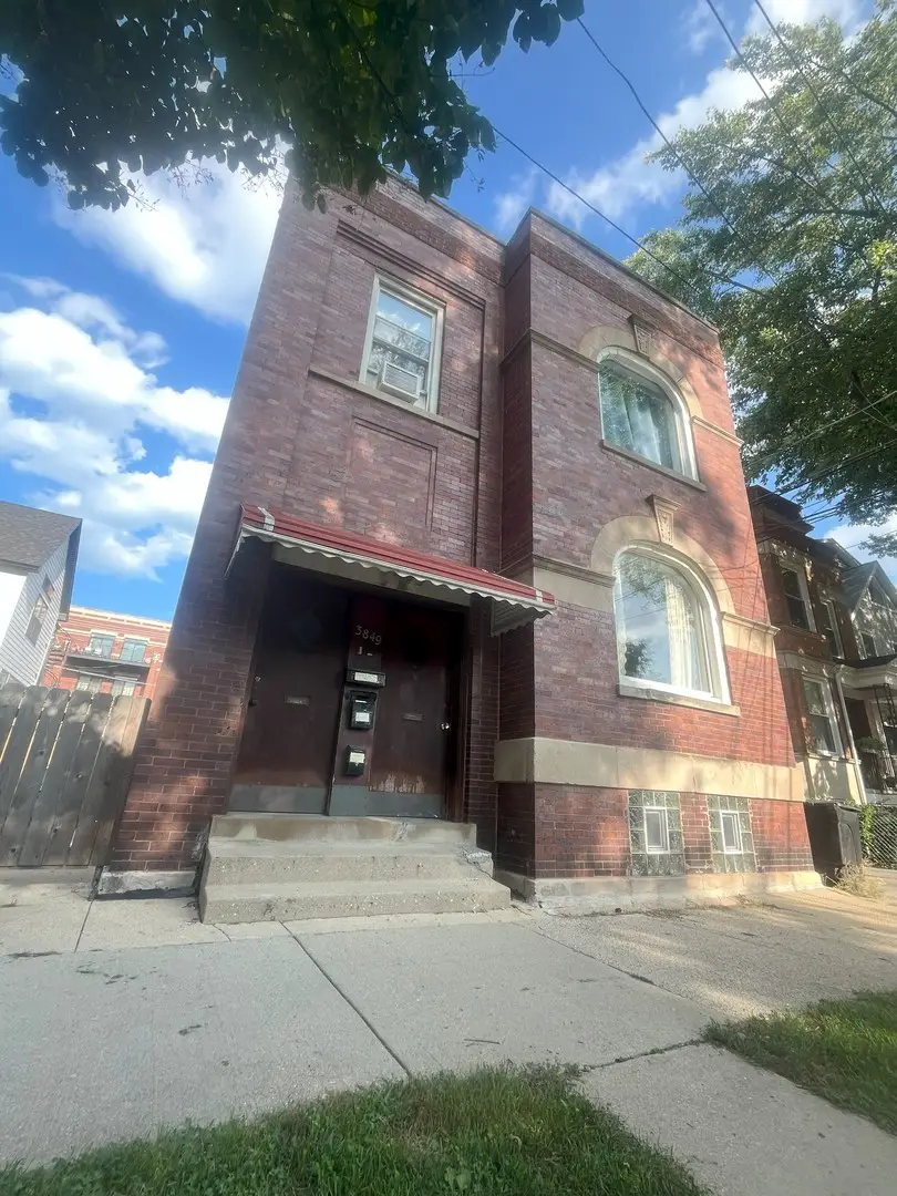 3849 N Marshfield Avenue, Chicago, IL 60613 - #1