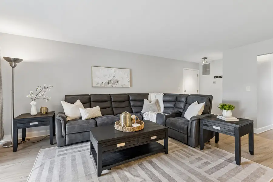 1505 Harbour Court #1A, Schaumburg, IL 60193 - #3