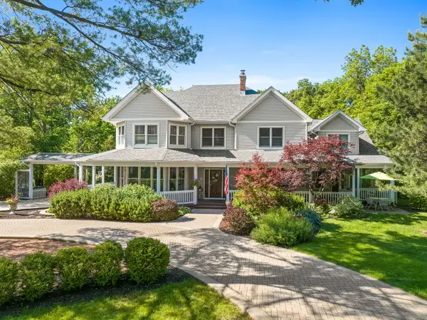 8510 W 122nd Place, Palos Park, IL 60464