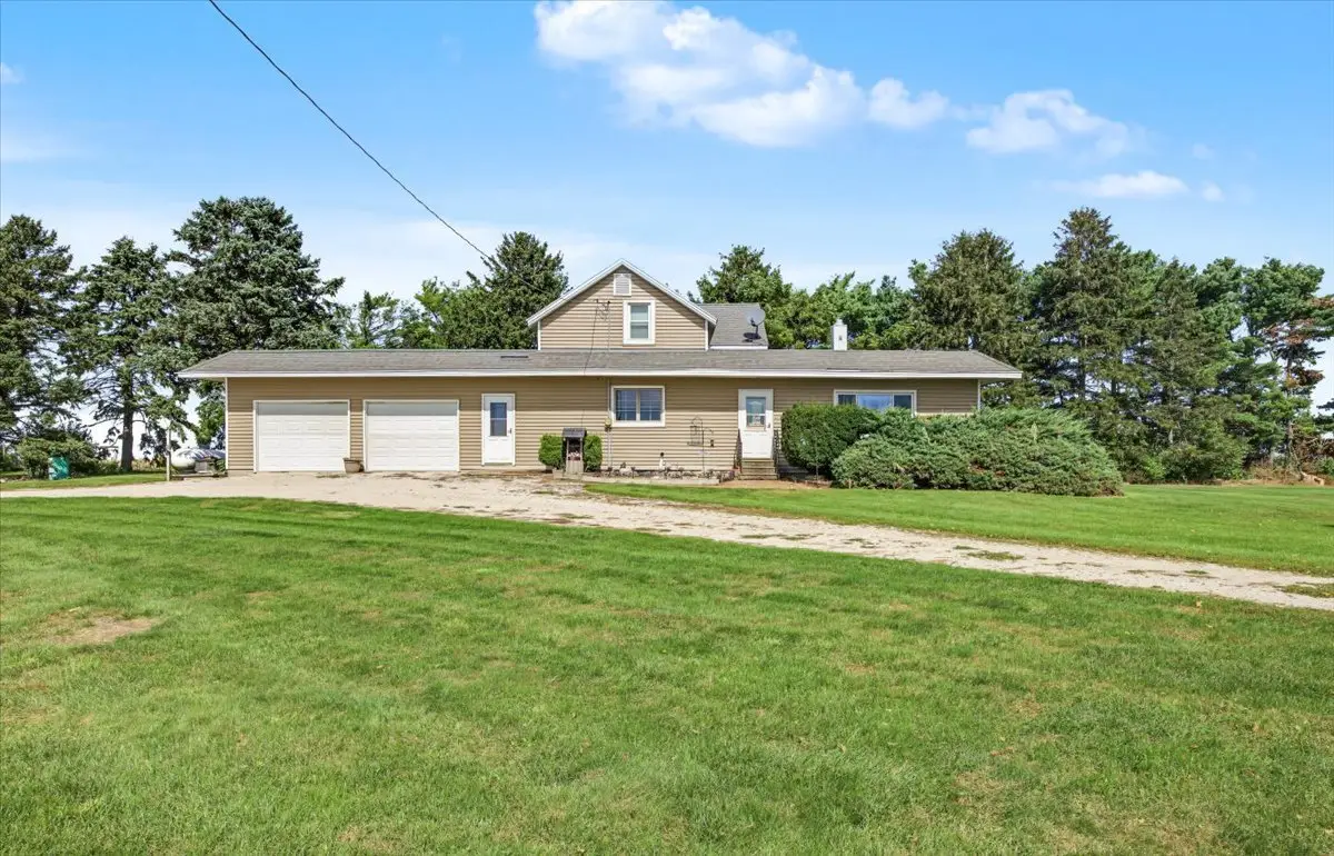 27256 N 2850 East Road, Chenoa, IL 61726 - #1