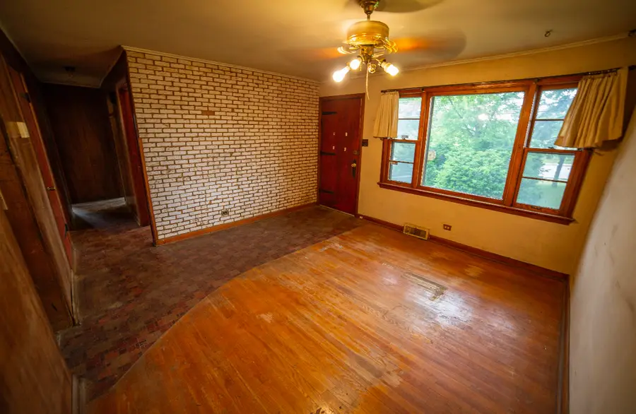 8919 W 95th Street, Palos Hills, IL 60465 - #3