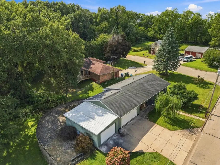 2009 N 10th Street, Clinton, IA 52732 - #3