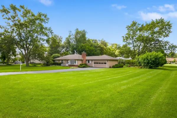 207 Tully Place, Prospect Heights, IL 60070