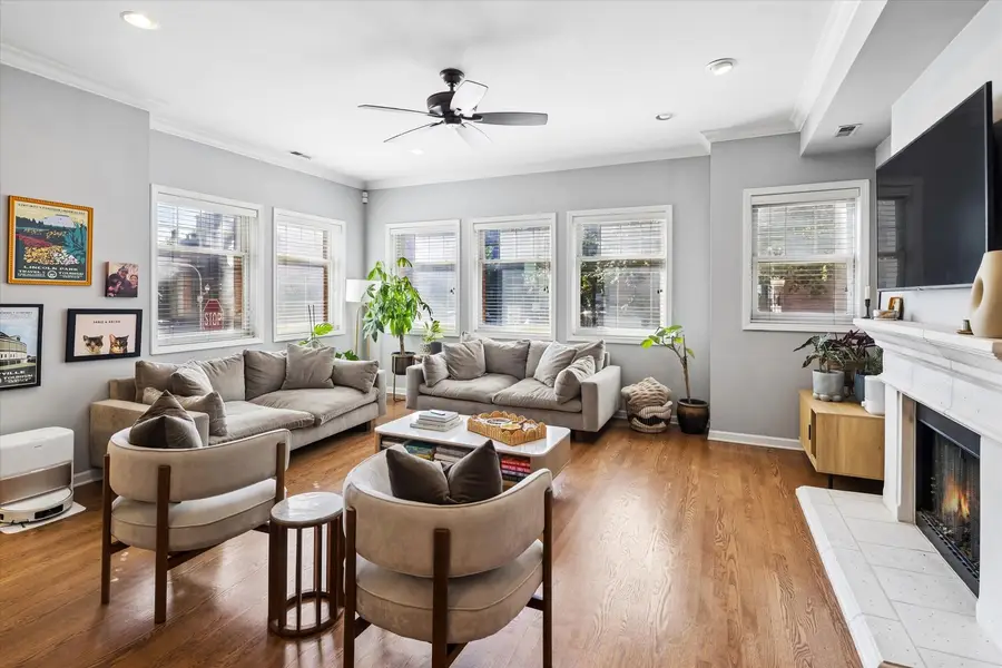1400 W Byron Street #2E, Chicago, IL 60613 - #3