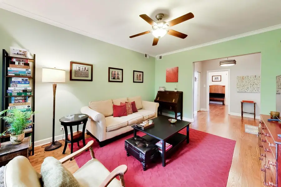 1520 W Belle Plaine Avenue #3, Chicago, IL 60613 - #3