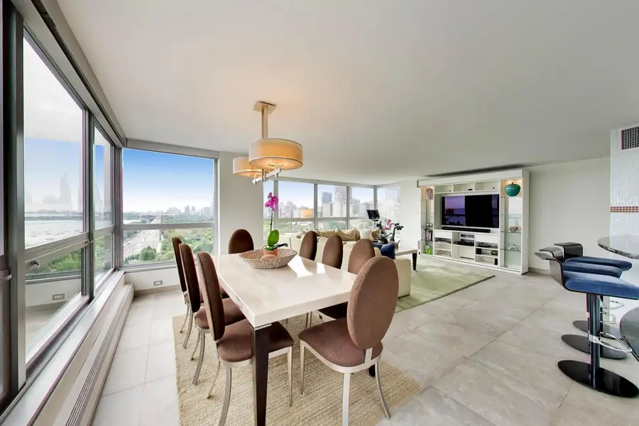 360 E Randolph Street #1401, Chicago, IL 60601 - #2