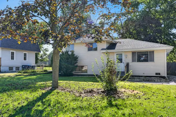 21 Janet Avenue, Darien, IL 60561