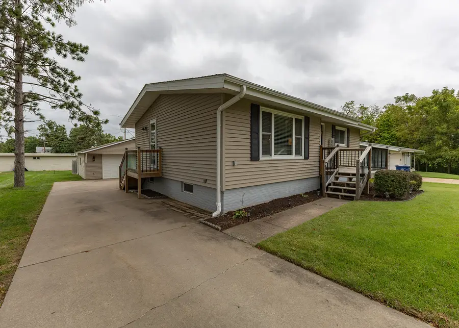 307 7th Avenue, Andalusia, IL 61232 - #2