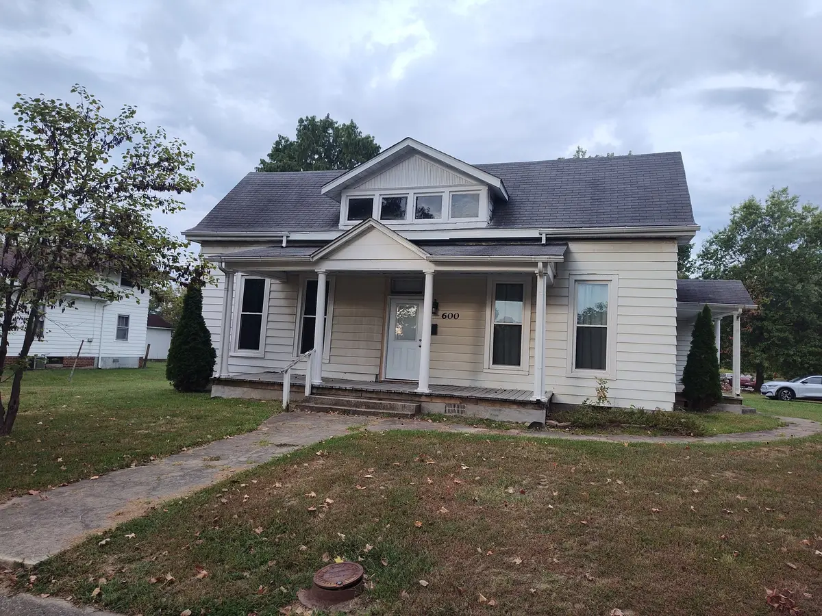 600 S Washington Street, McLeansboro, IL 62859 - #1