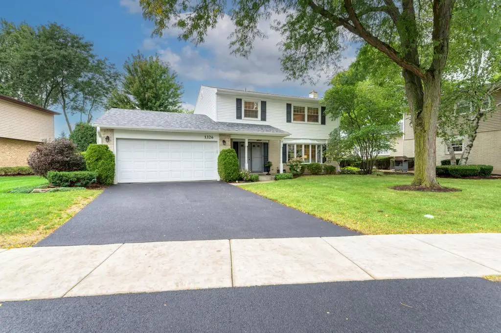 1326 S Fernandez Avenue, Arlington Heights, IL 60005 - #1
