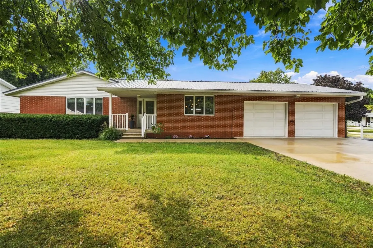 518 Sunrise Drive, Chenoa, IL 61726 - #1