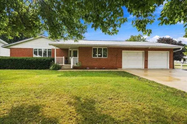 518 Sunrise Drive, Chenoa, IL 61726
