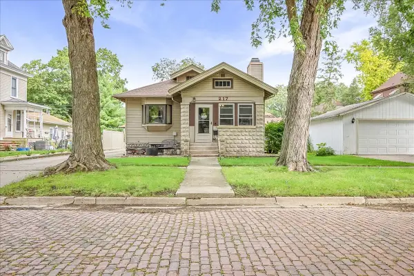 217 W Moulton Street, Pontiac, IL 61764