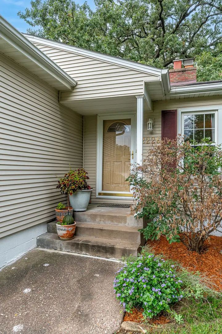 2226 Warren Street, Davenport, IA 52804 - #2