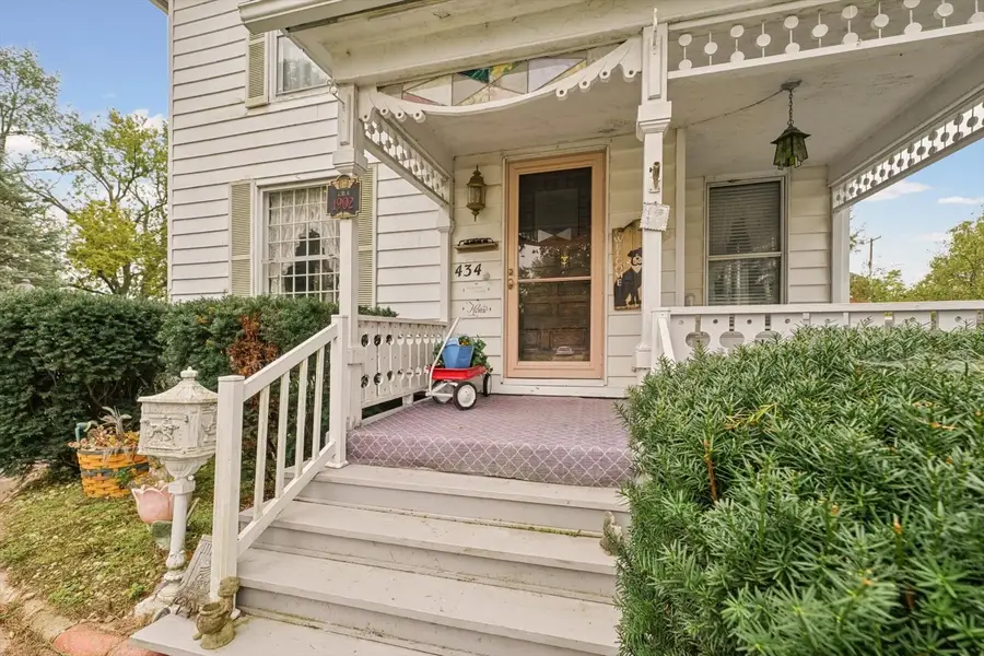 434 W Center Street, Paxton, IL 60957 - #3