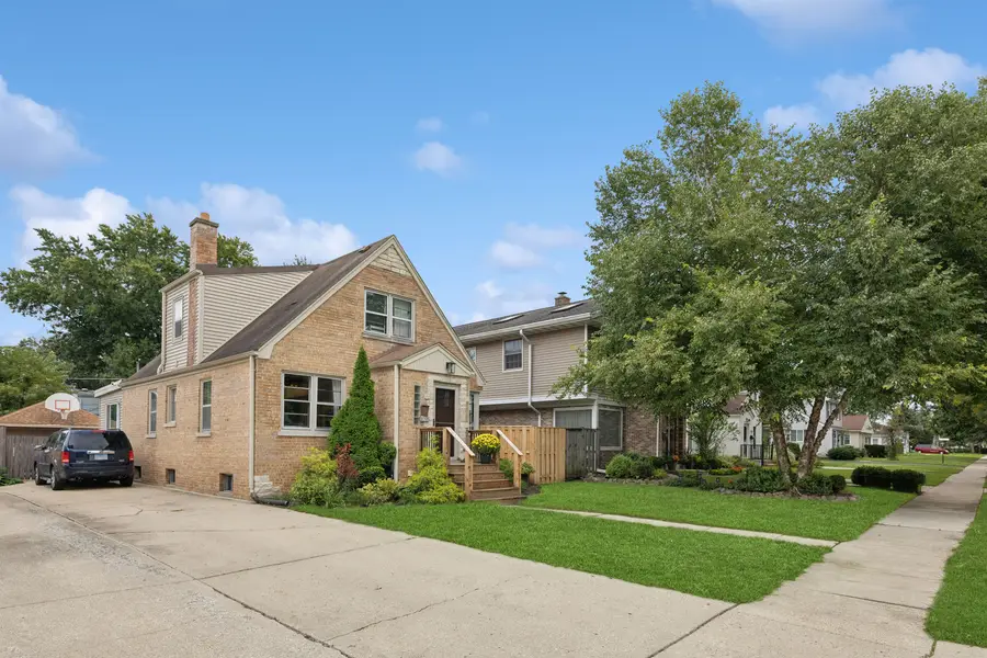 1095 Webster Lane, Des Plaines, IL 60016 - #2