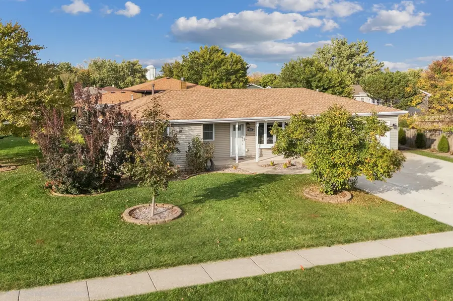 901 E Illinois Highway, New Lenox, IL 60451 - #2