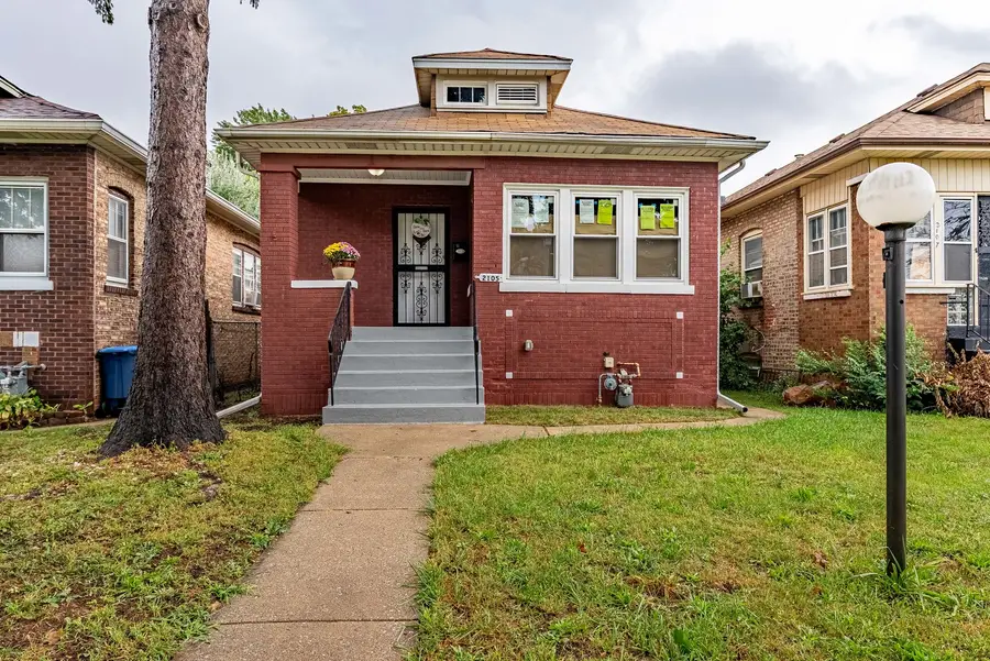 2105 S 7th Avenue, Maywood, IL 60153 - #2