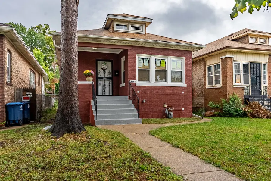 2105 S 7th Avenue, Maywood, IL 60153 - #3