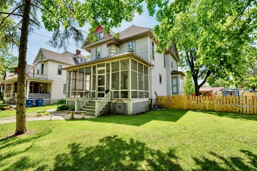1035 Marquette Street, La Salle, IL 61301 - #2