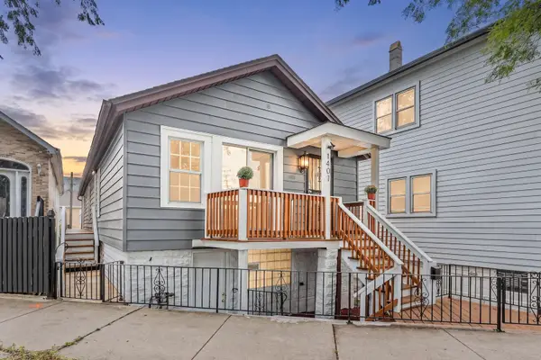 1407 W Fuller Street, Chicago, IL 60608