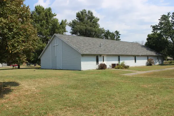 321 Country Club Lane, Centralia, IL 62801