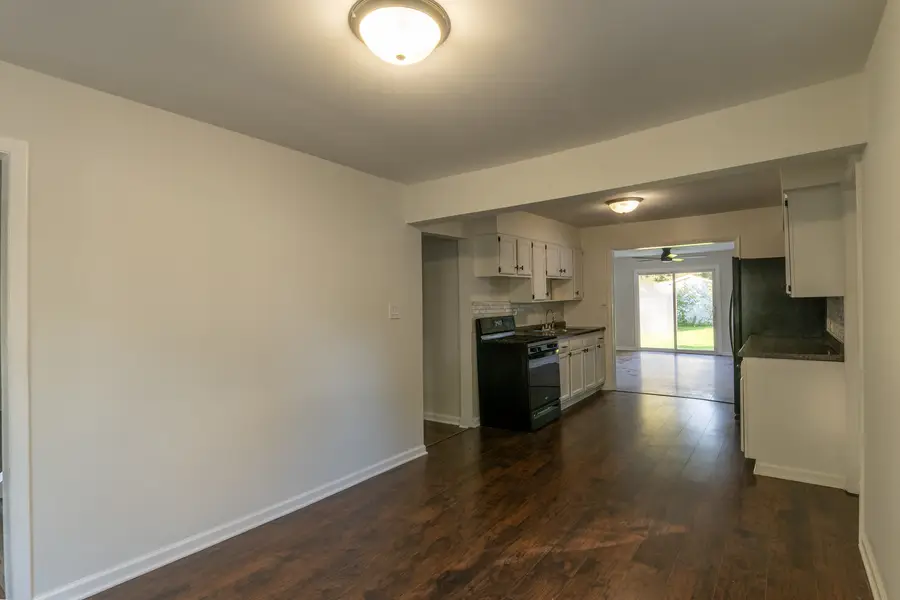 11232 S Natoma Avenue, Worth, IL 60482 - #3