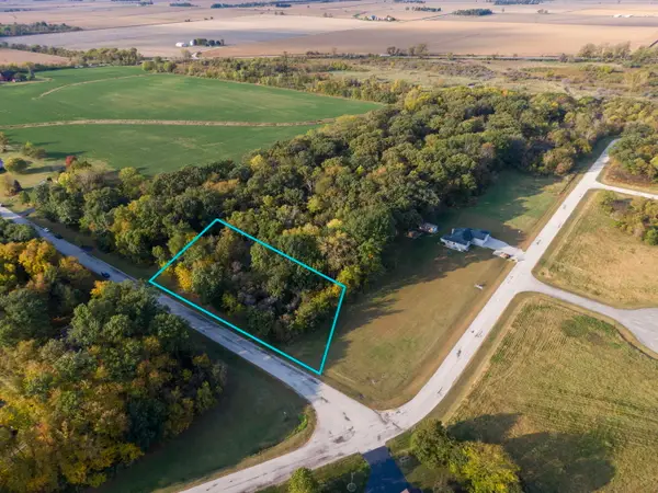 206 Kyle Lane, Kirkland, IL 60146