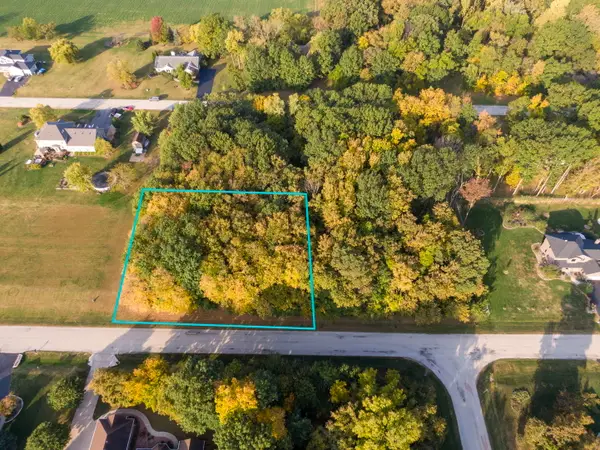 208 Hickory Lane, Kirkland, IL 60146