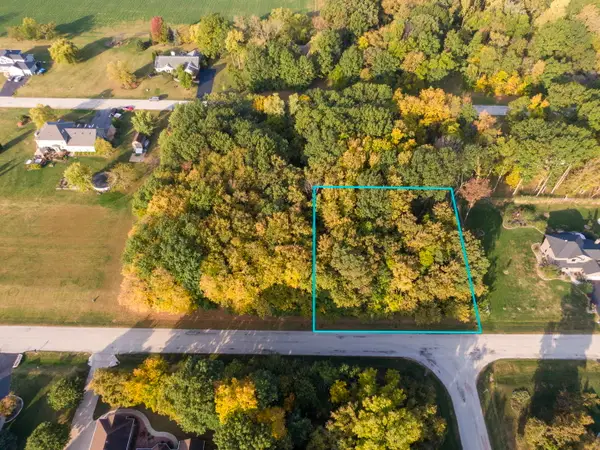 210 Hickory Lane, Kirkland, IL 60146